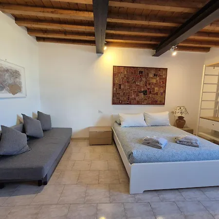 Roma Apartment