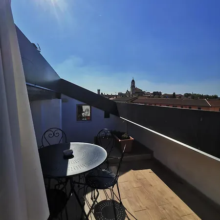 Roma Appartement *